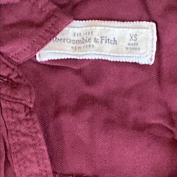 Abercrombie & Fitch Red Long Sleeve Button Down Shirt XS - Picture 3 of 9